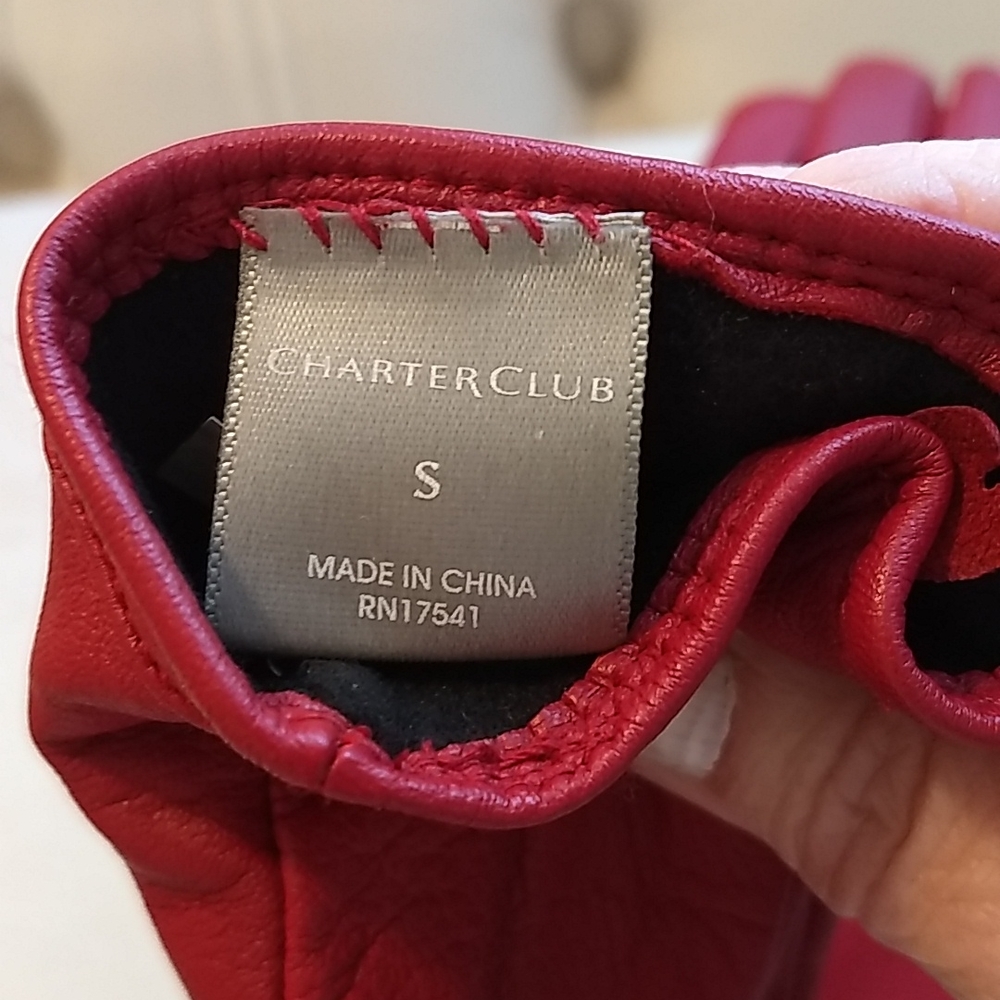 🆕❤️ Women's RED LEATHER GLOVES❤️ 🆕 - Picture 4 of 6